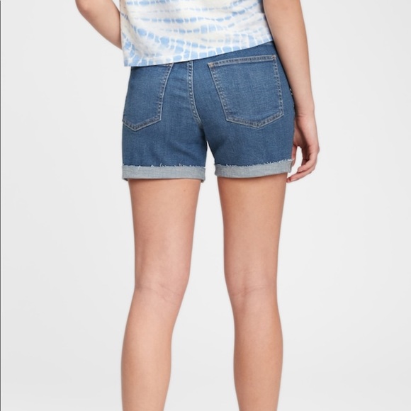 GAP 5” mid rise shorts - Picture 3 of 6